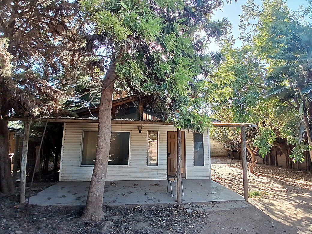 casa-rustica-paine-con-terreno