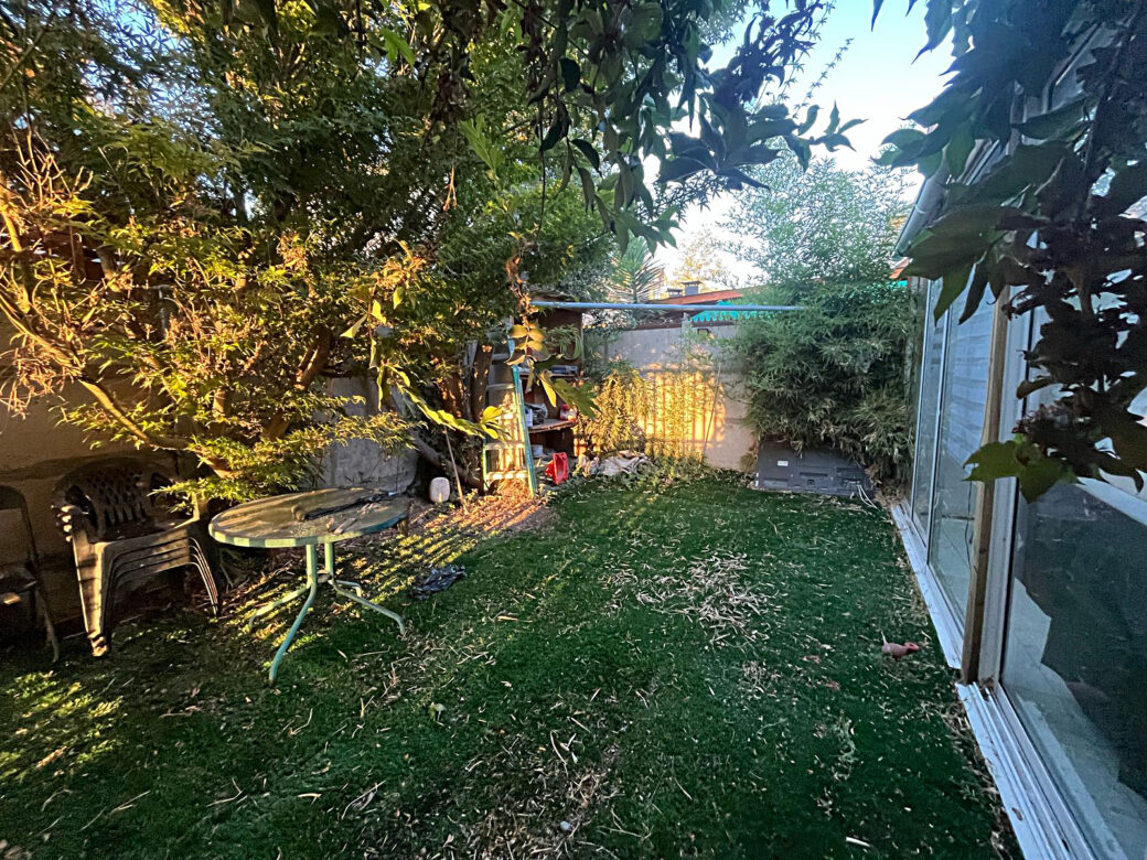 patio-lindo-arriendo-casa-villa-las-flores