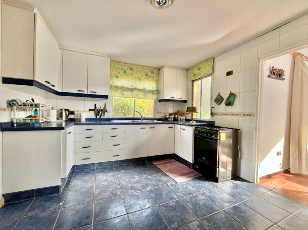 oportunidad-casa-urbanizada-portada-huelquen-MLC86687282166_062025-F-linda-y-funcional-casa-en-parcela-en-huelquen
